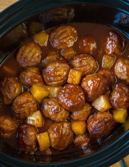 Crockpot Pineapple Barbecue Meatballs